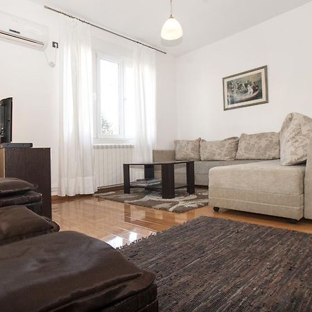 Apartment Rubin Dordegol Habitación foto